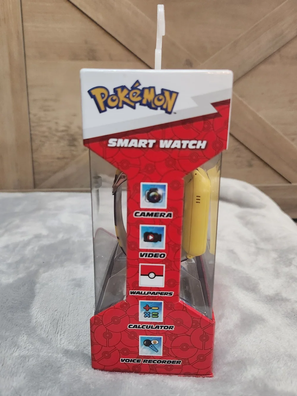 Pokémon Pikachu Interactive Kids Smartwatch with Touchscreen- new in box